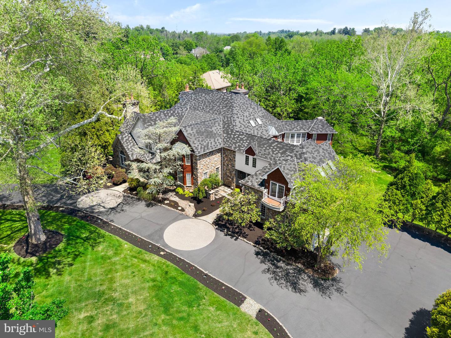 625 Creek Ln — photo