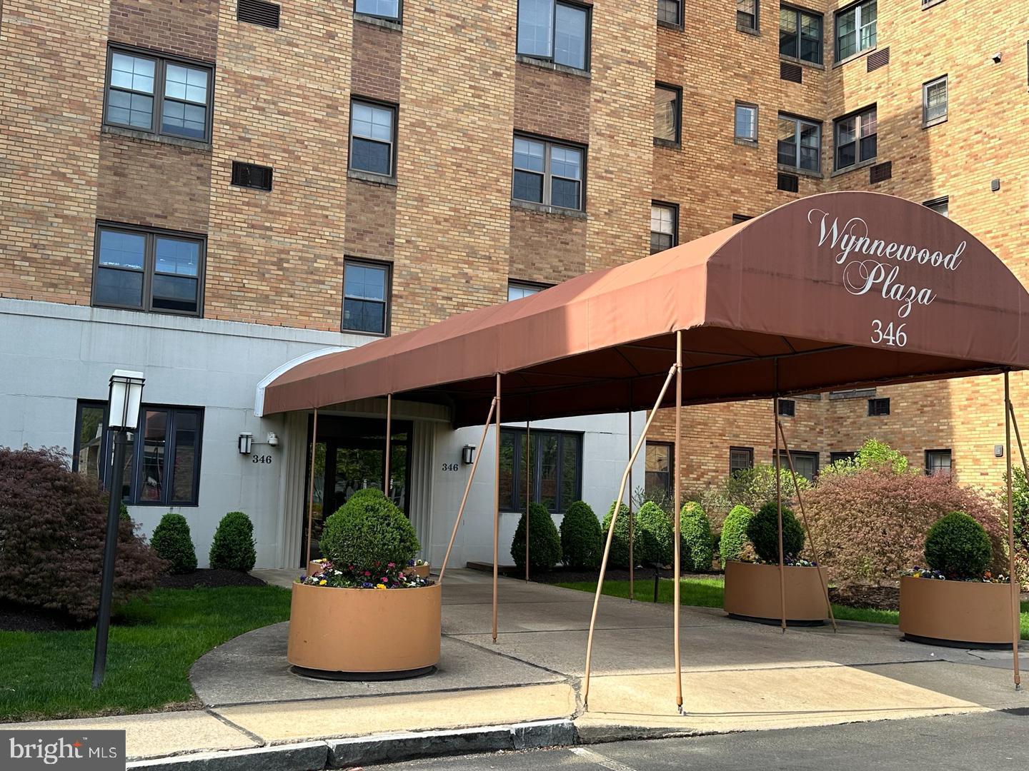 346 E Lancaster Ave #212 — photo