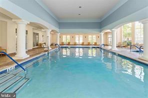 2101 Lilac Ct — photo