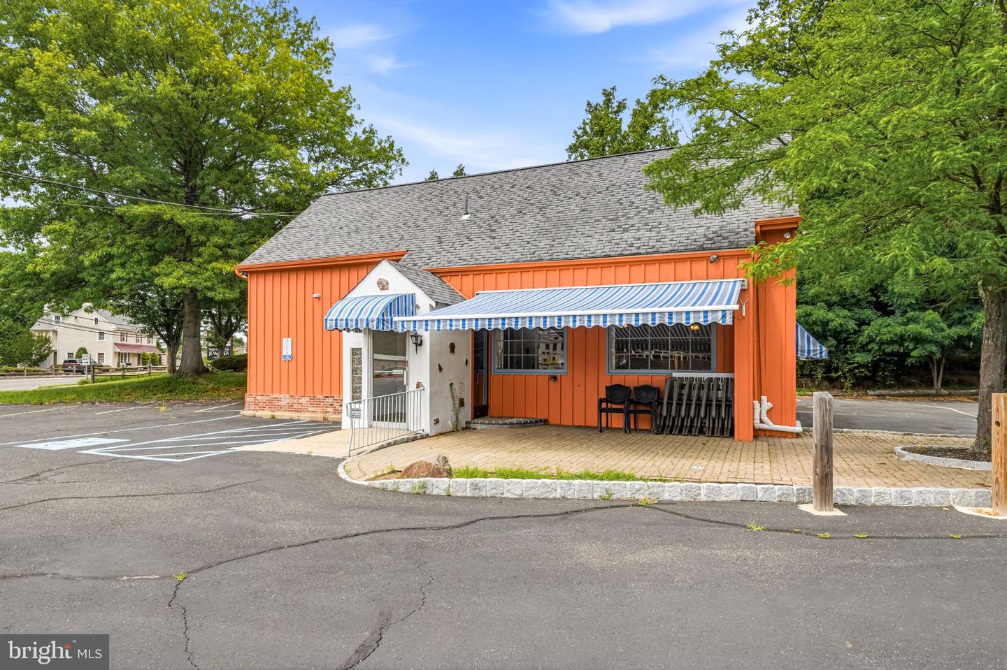 924 N Bethlehem Pike — photo