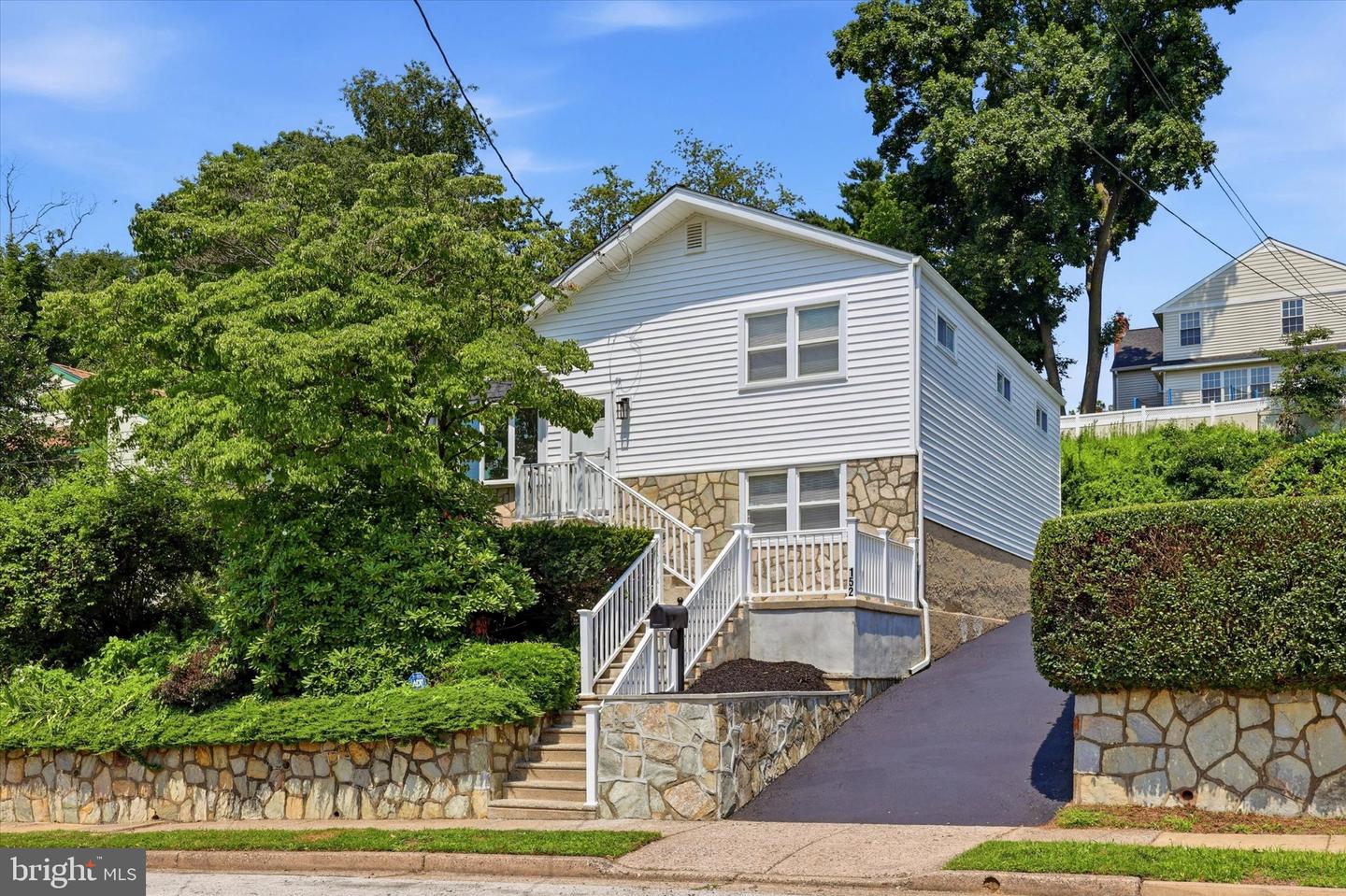 152 Egerton Ave # — photo