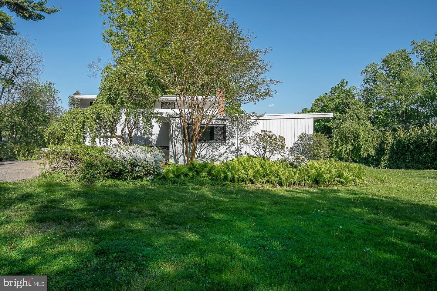 701 Mt Pleasant Rd — photo