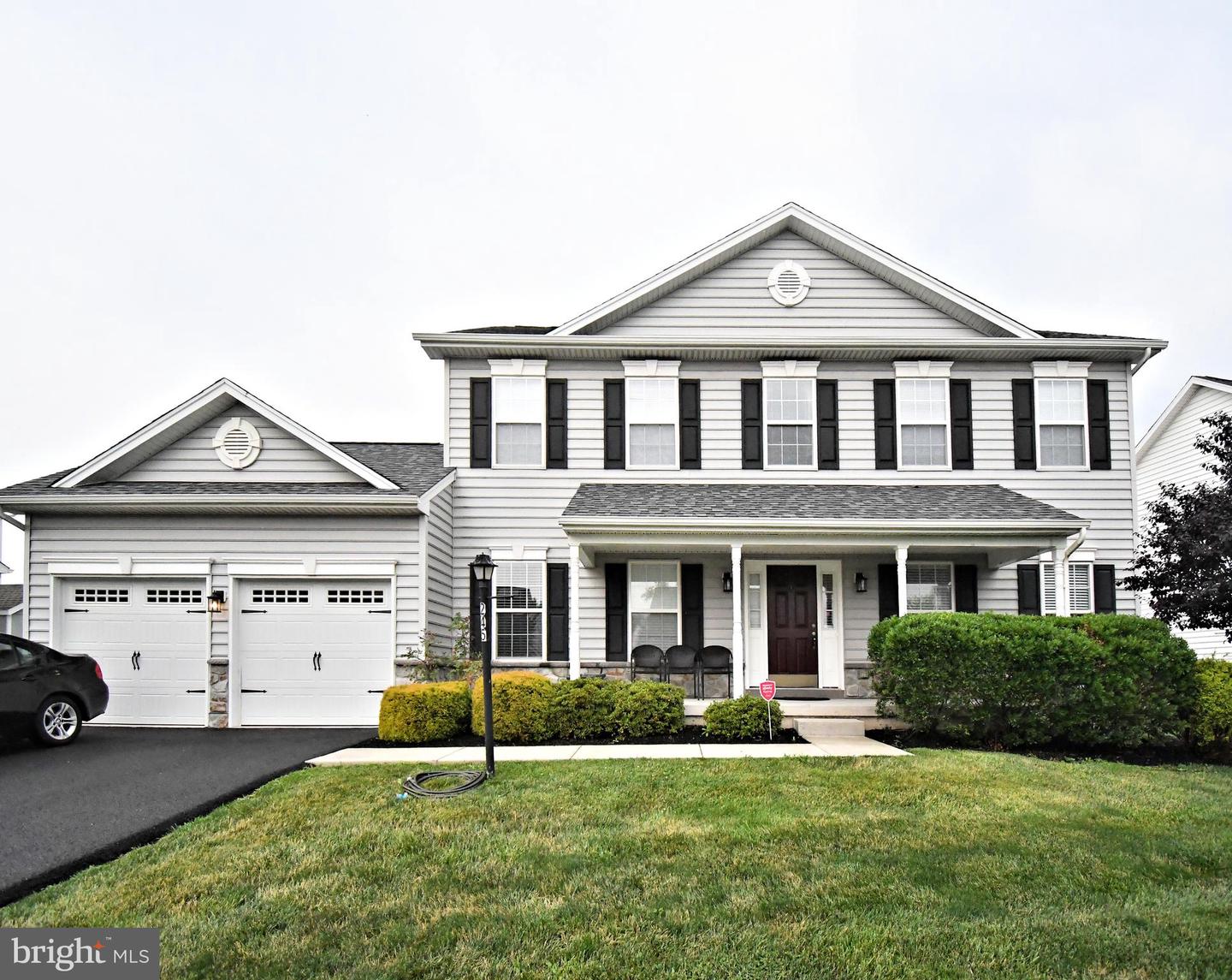245 Sumner Ct — photo