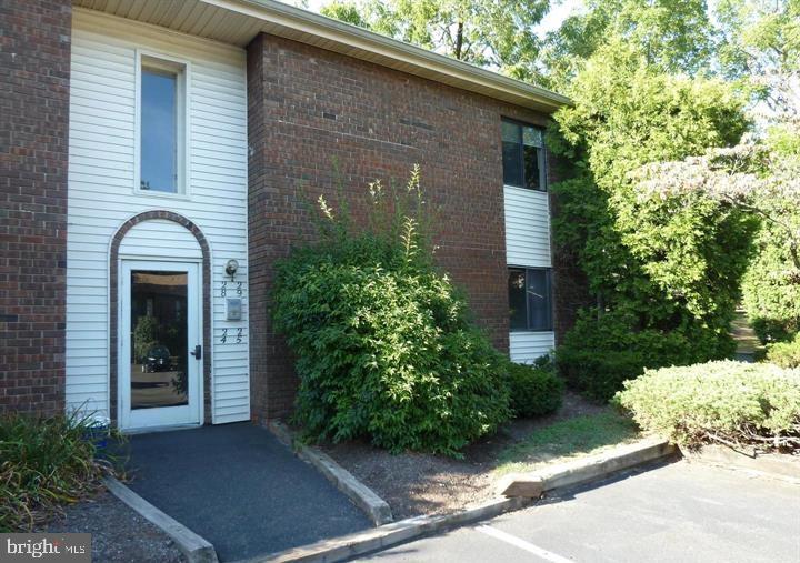 25 Hatters Ct #25 — photo