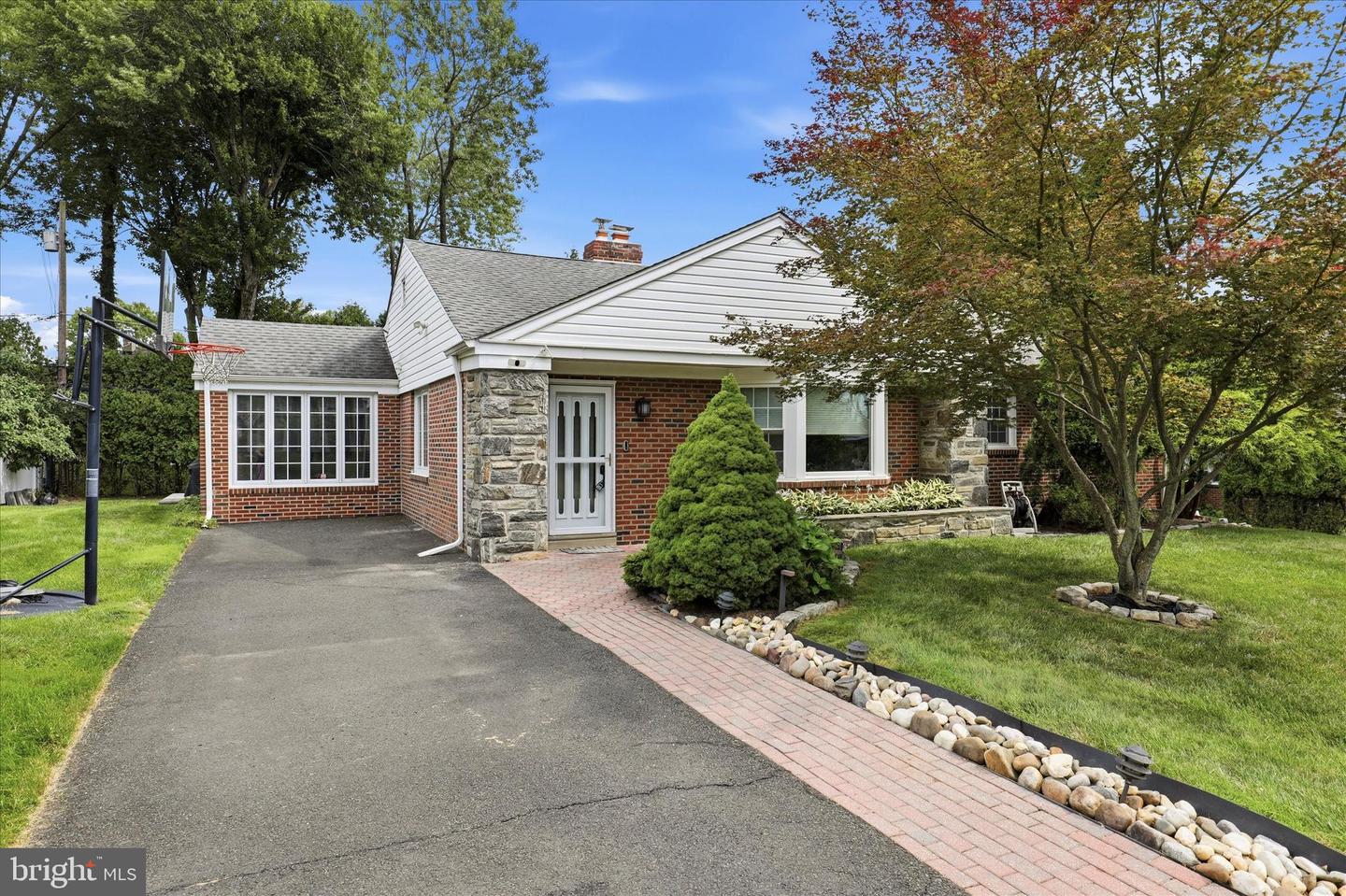 3155 Manor Road, Huntingdon Valley, PA 19006