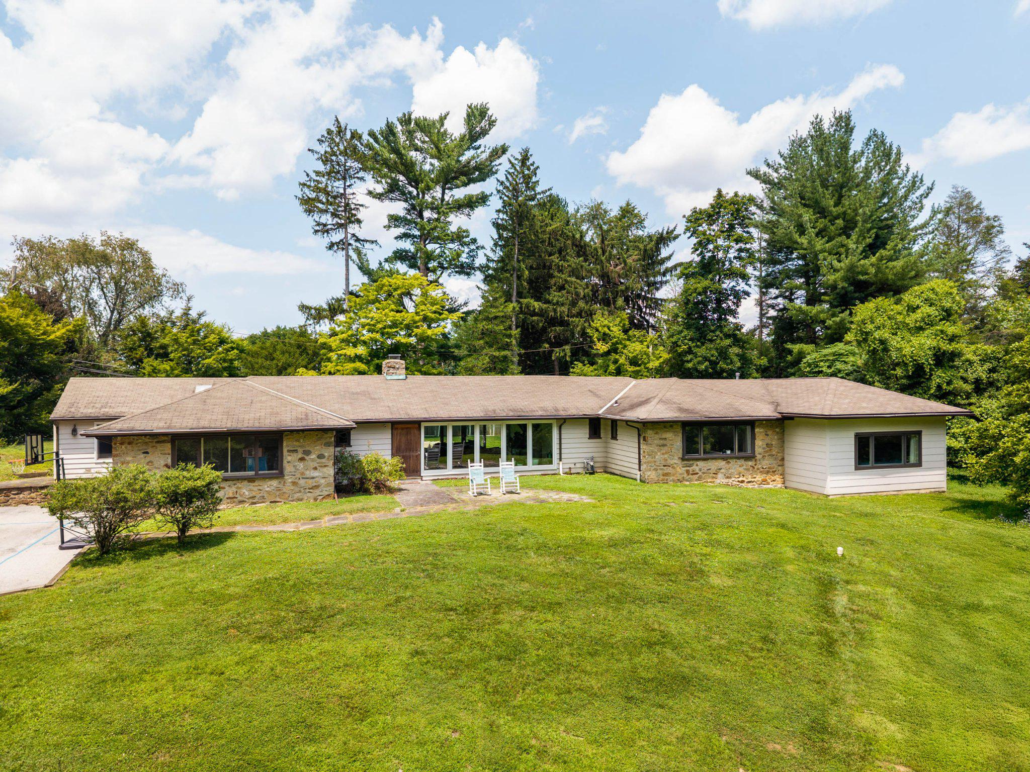 1162 DEWITT ROAD, WAYNE PA 19087