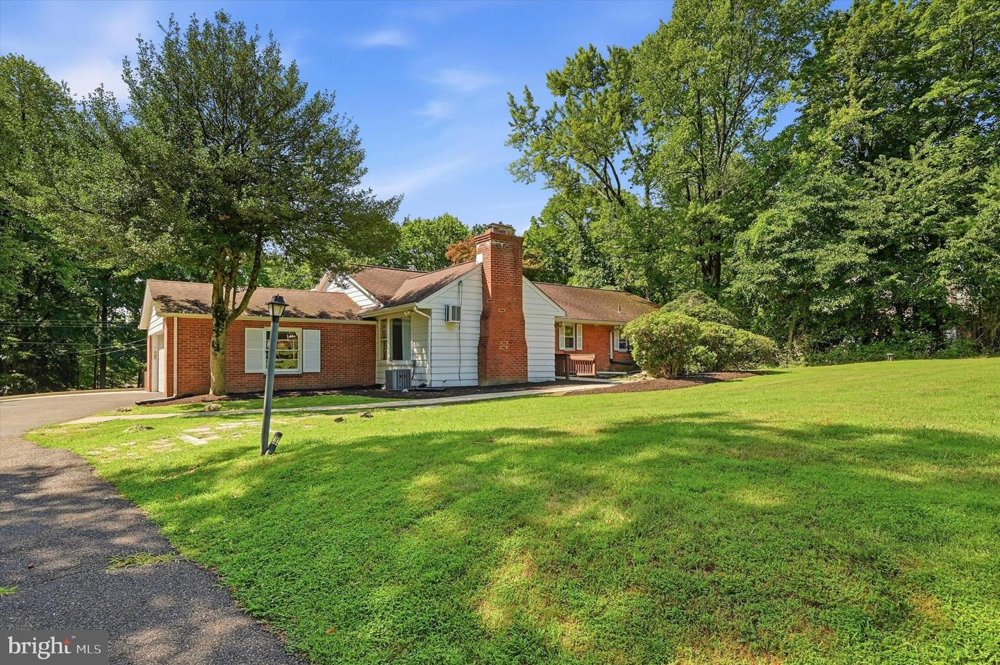 2745 Edge Hill Road, Huntingdon Valley, PA 19006