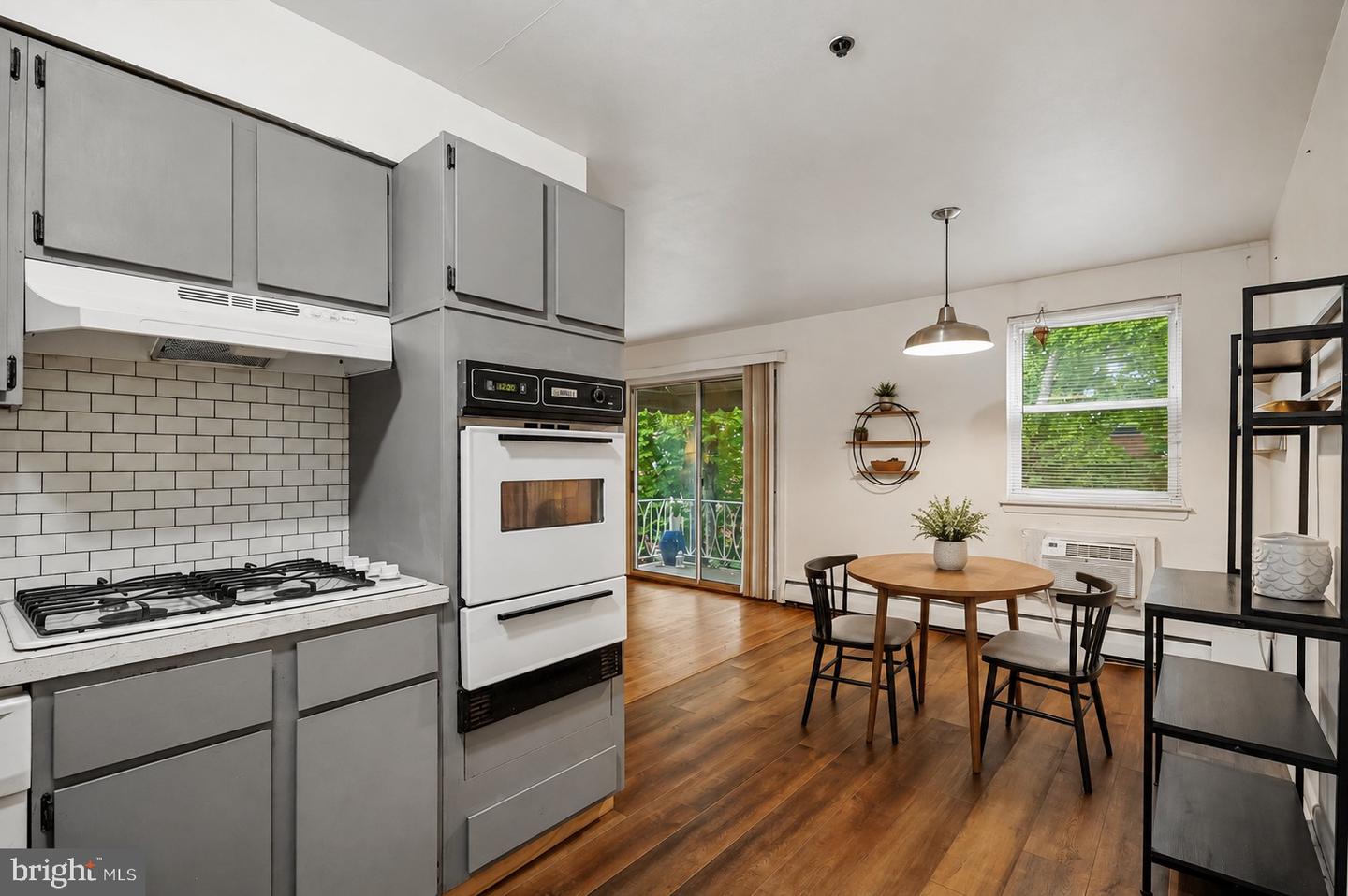1600 Church Rd #C-300 — photo