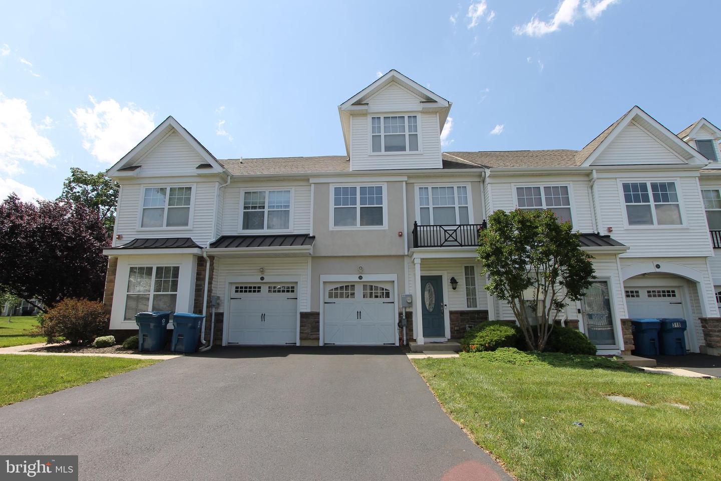 316 Ross Ct — photo