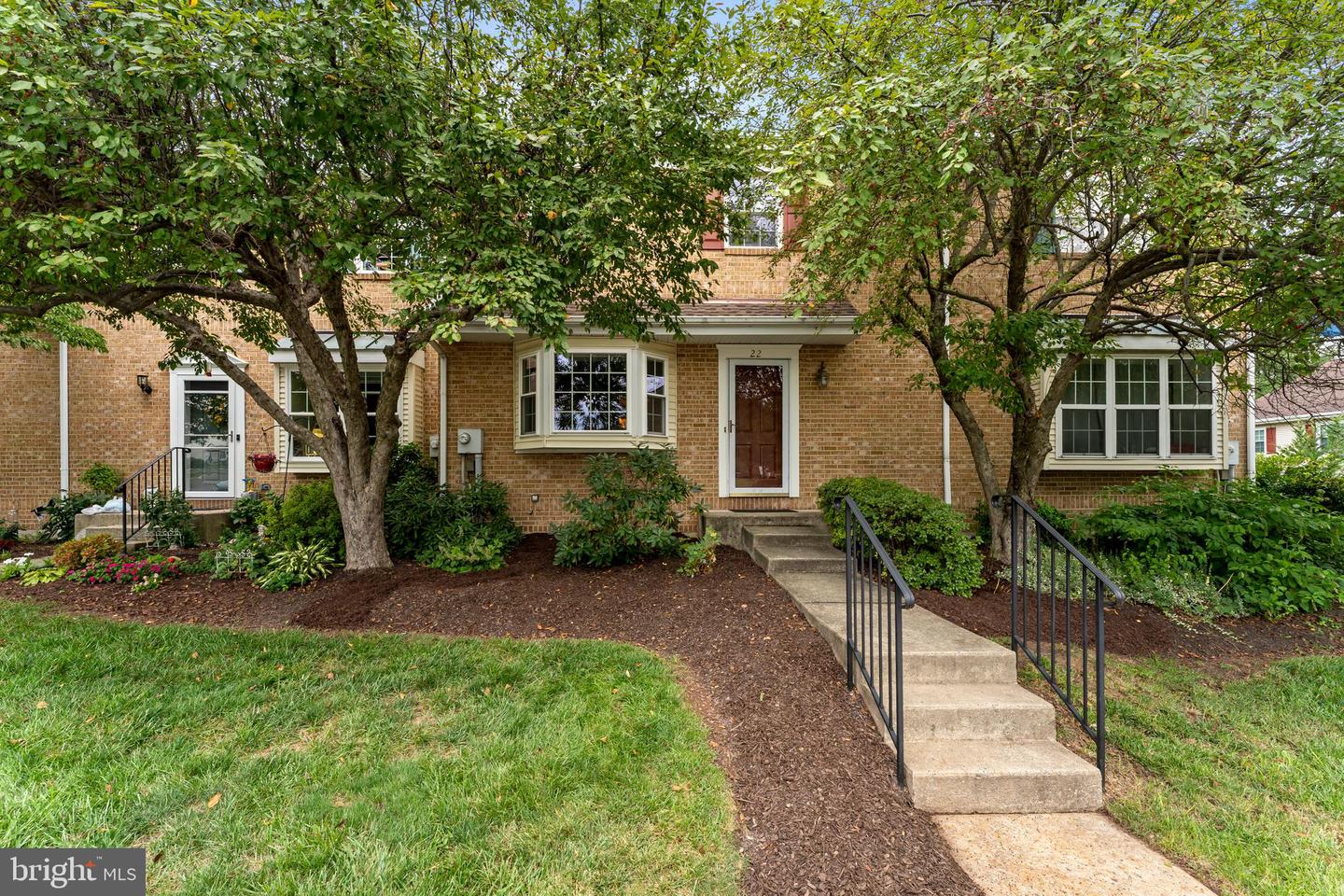 22 Stafford Sq — photo