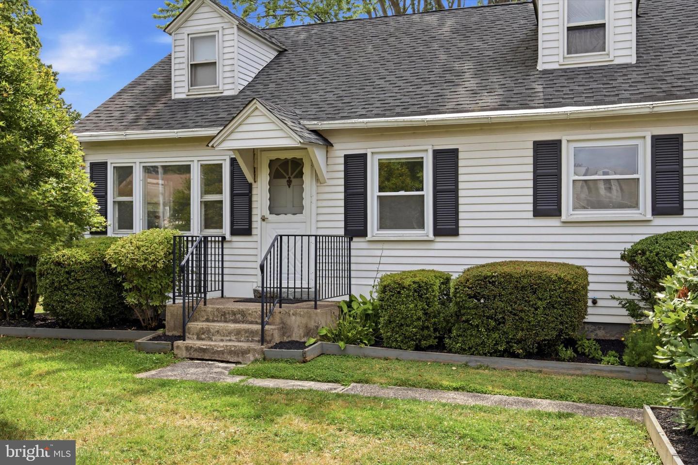321 Clear Spring Road, Lansdale, PA 19446 — photo 2