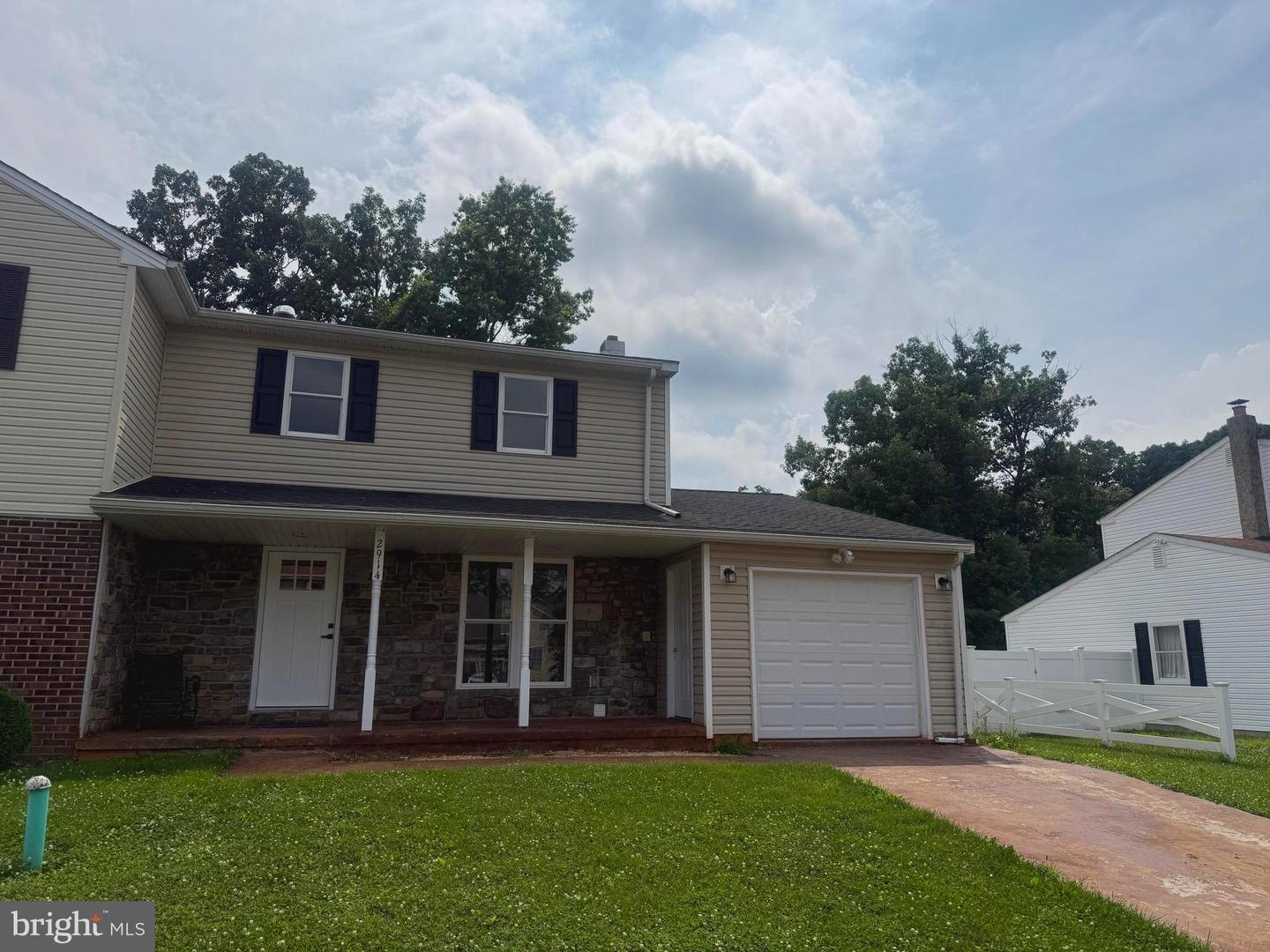 2914 Adams Dr — photo