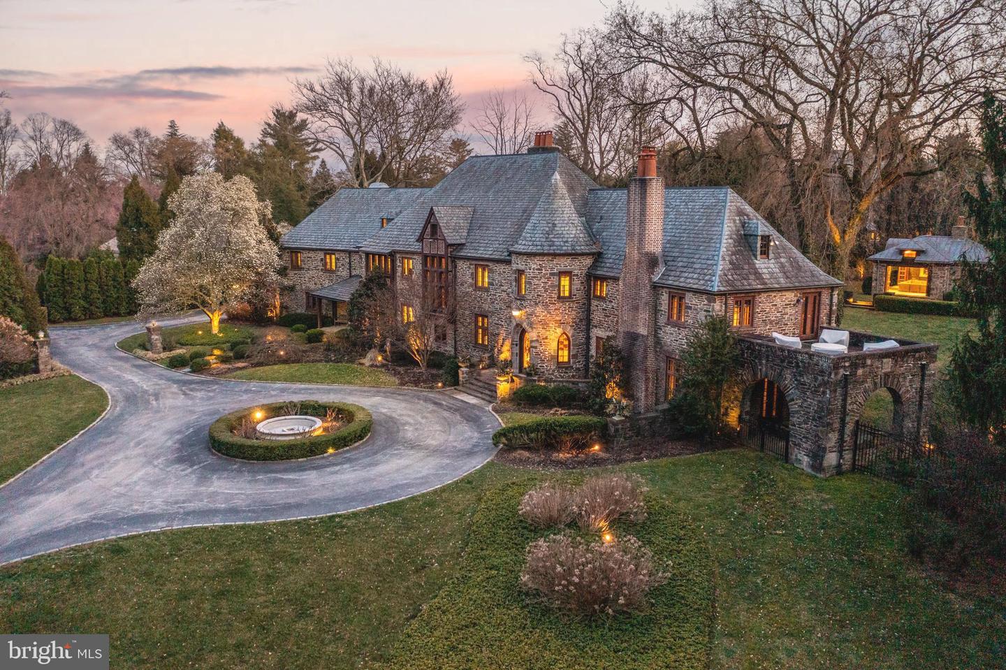 516 Fishers Road, Bryn Mawr, PA 19010
