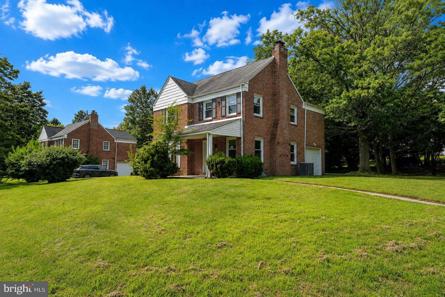 116 Andrea Rd — photo