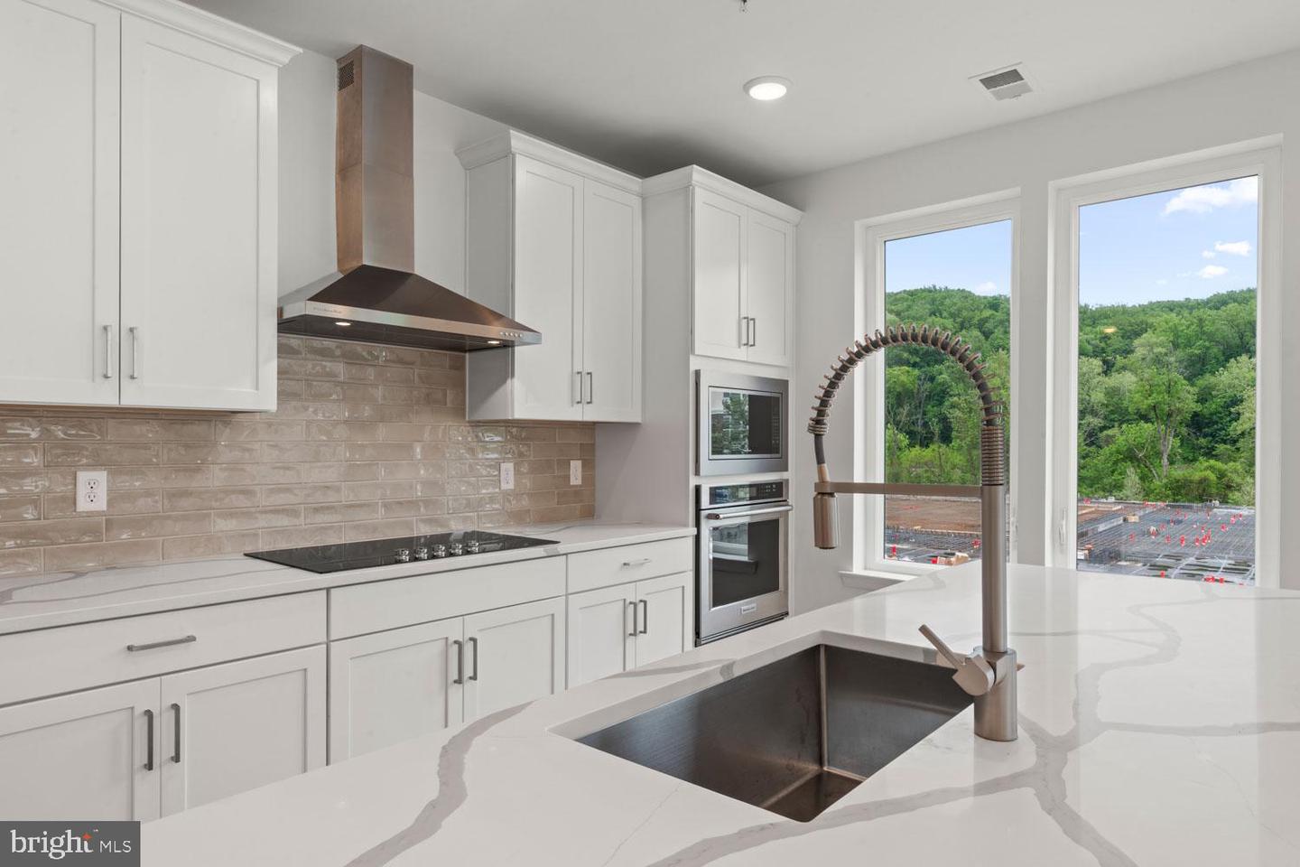 431 Washington St #2113 Lewis — photo