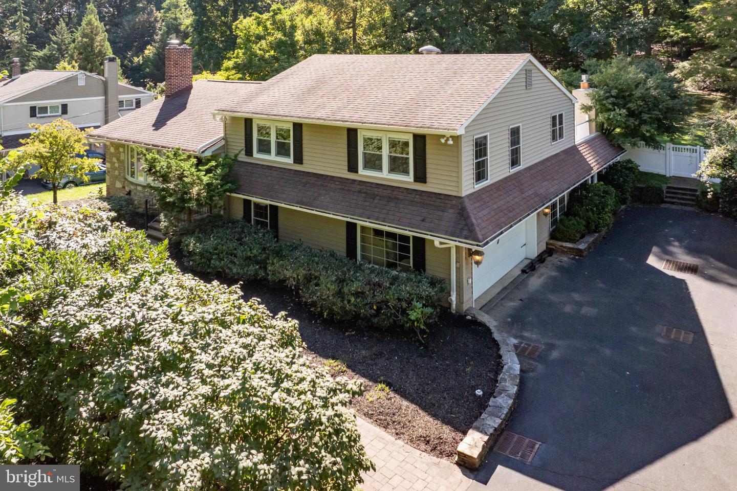 2315 Willow Brook Dr — photo