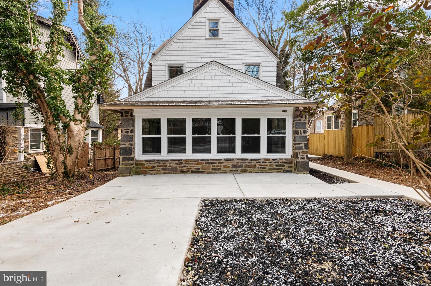 162 Union Ave — photo