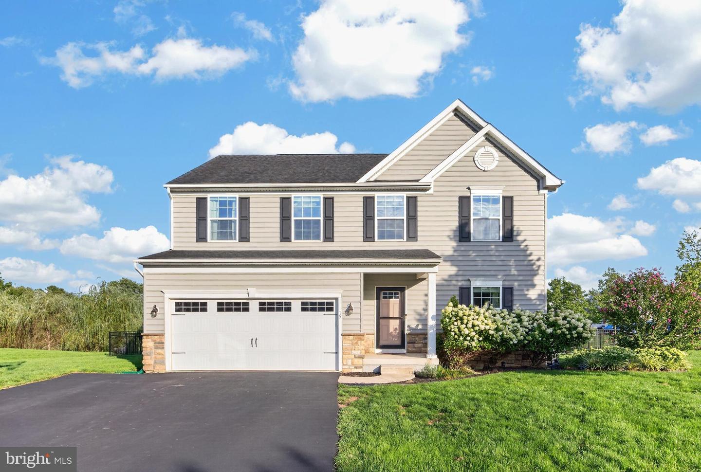 15 Blue Ridge Dr — photo