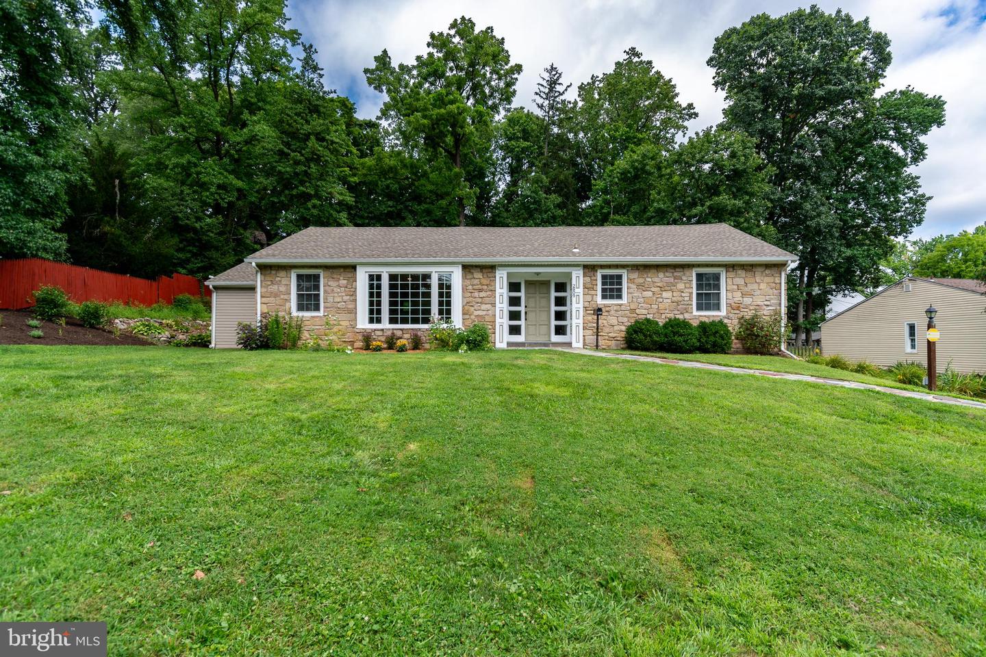 2809 W Church Rd — photo