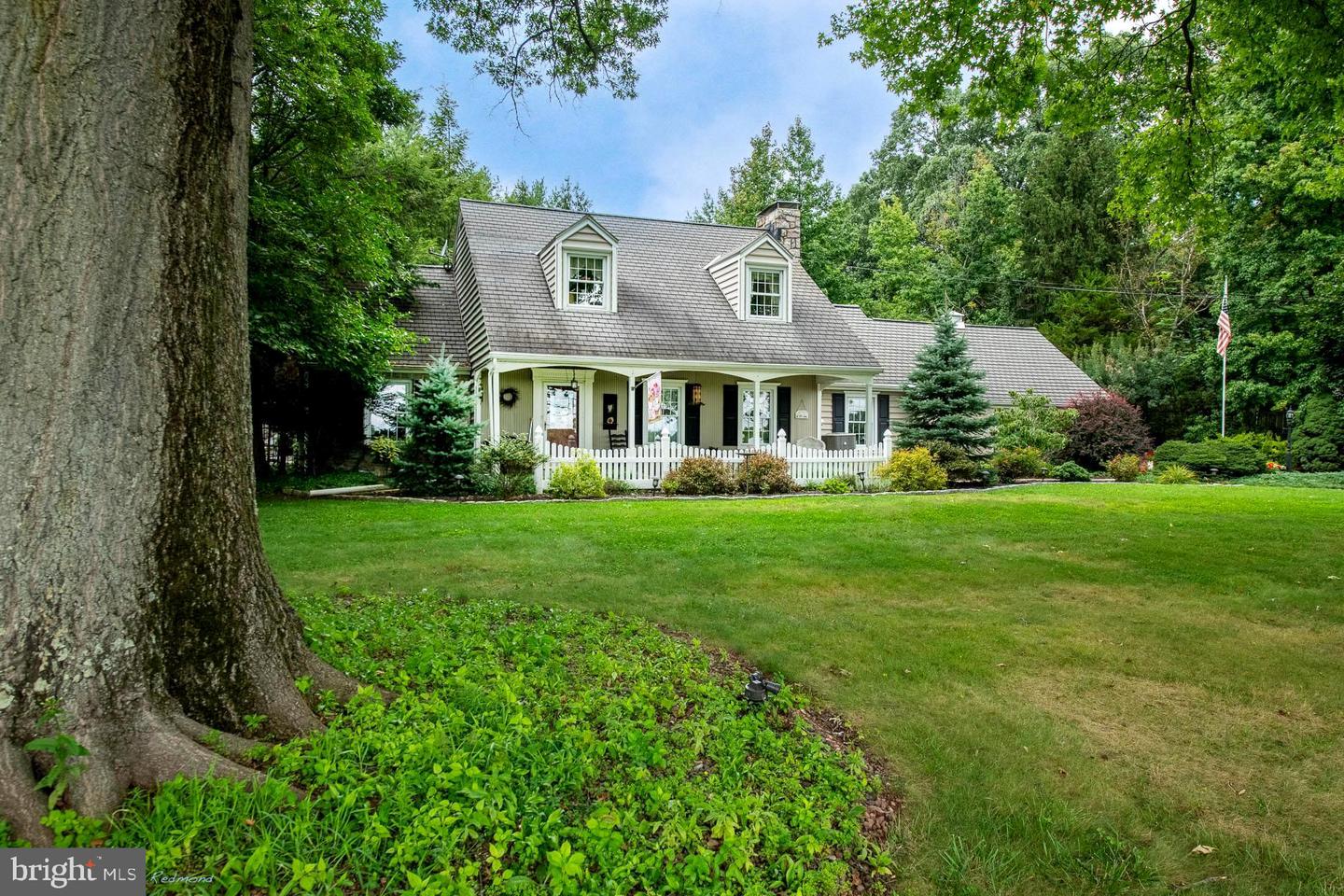 273 Old State Rd — photo