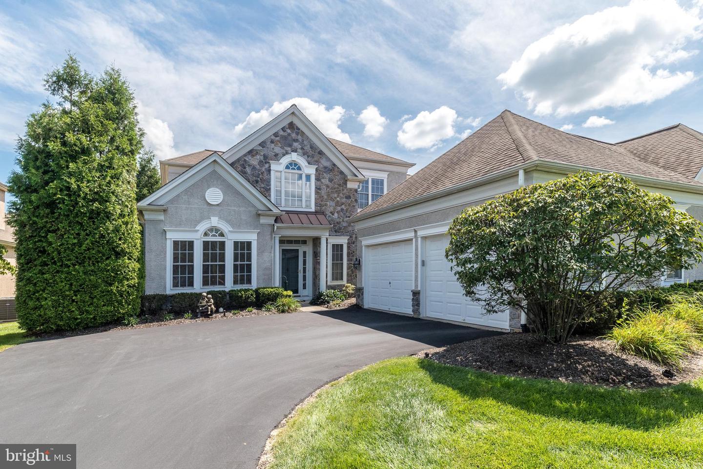 231 Goldenrod Dr — photo