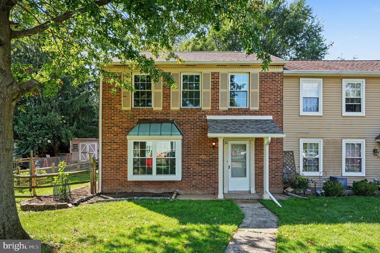 36 Hunt Dr — photo