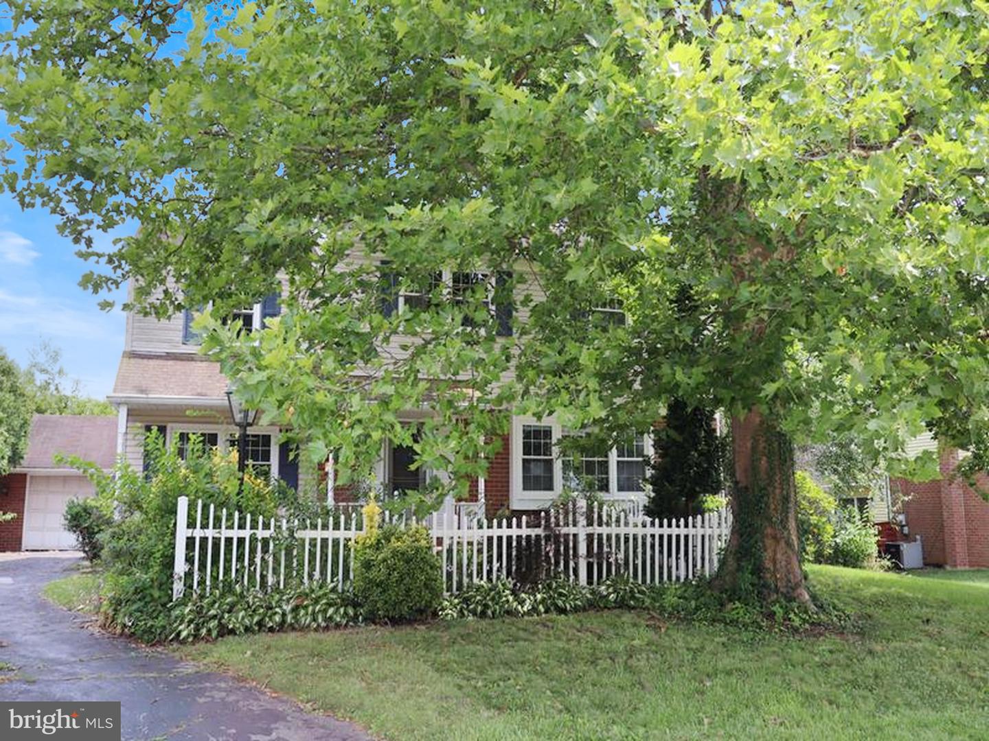 2996 Sheffield Dr — photo