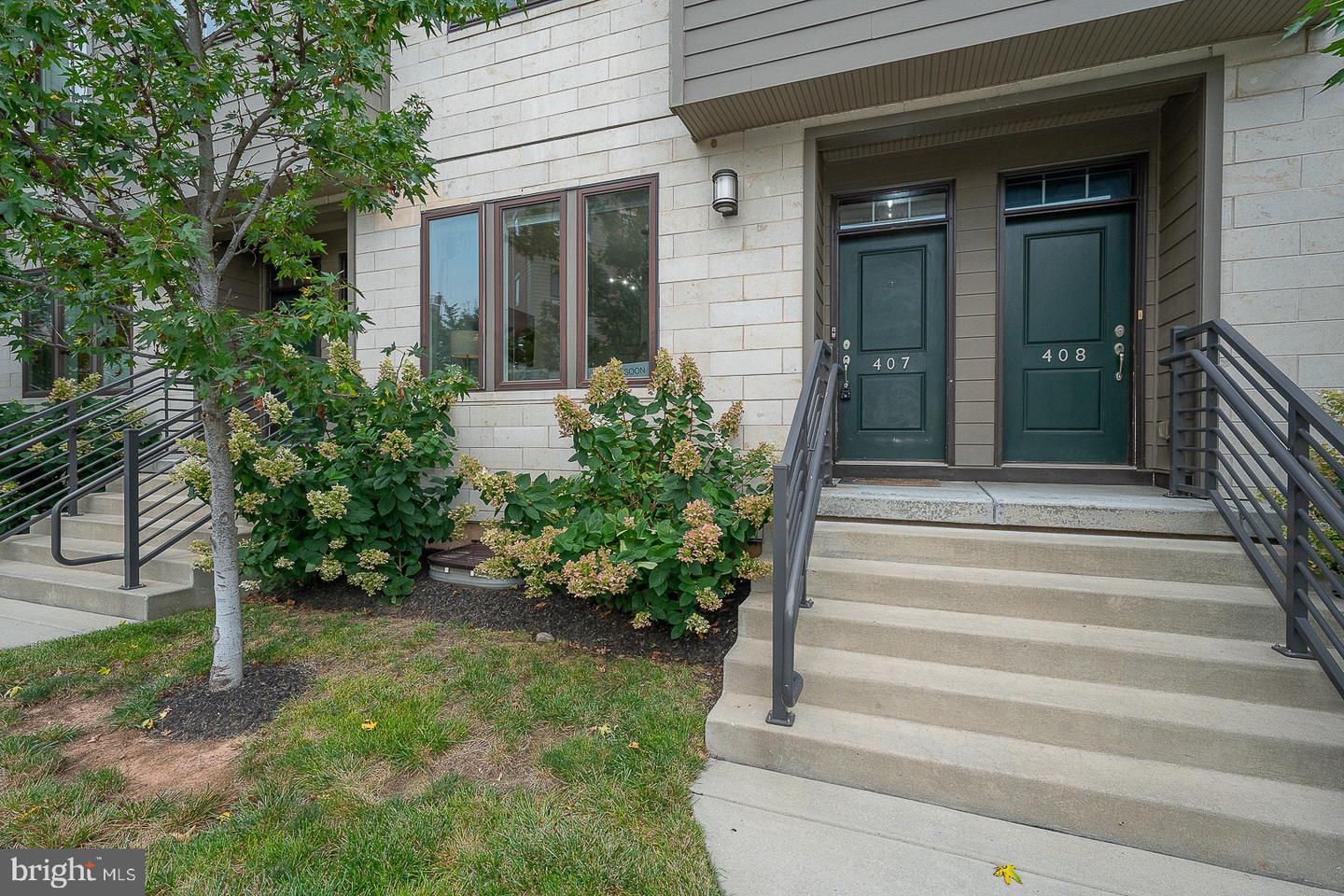 407 Lakeview Ct #5 Lower — photo