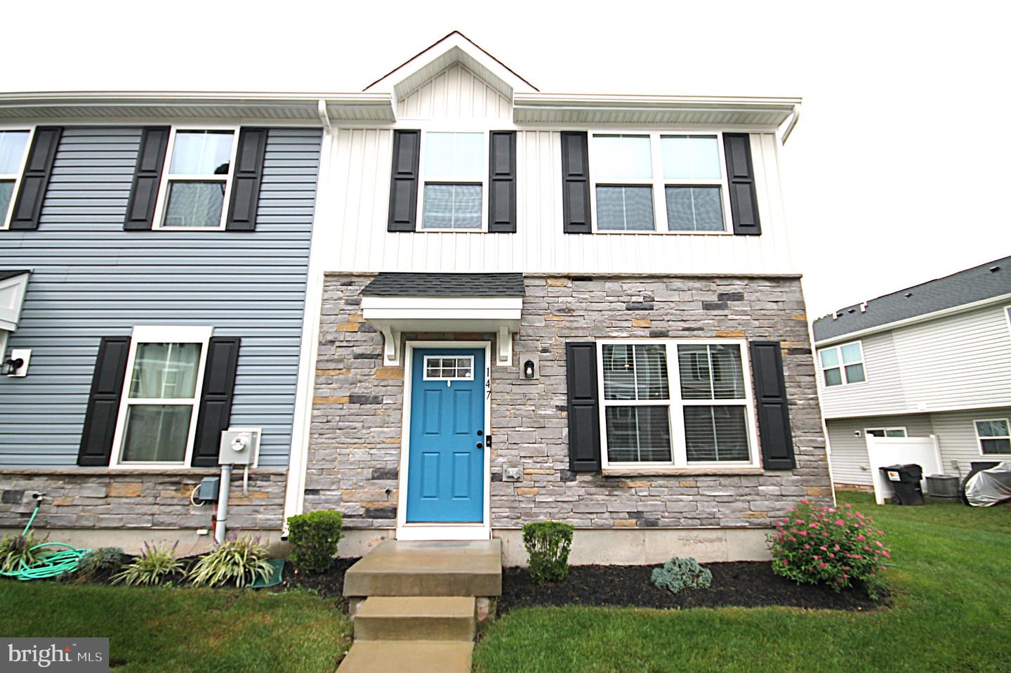 147 Nelson Ln — photo