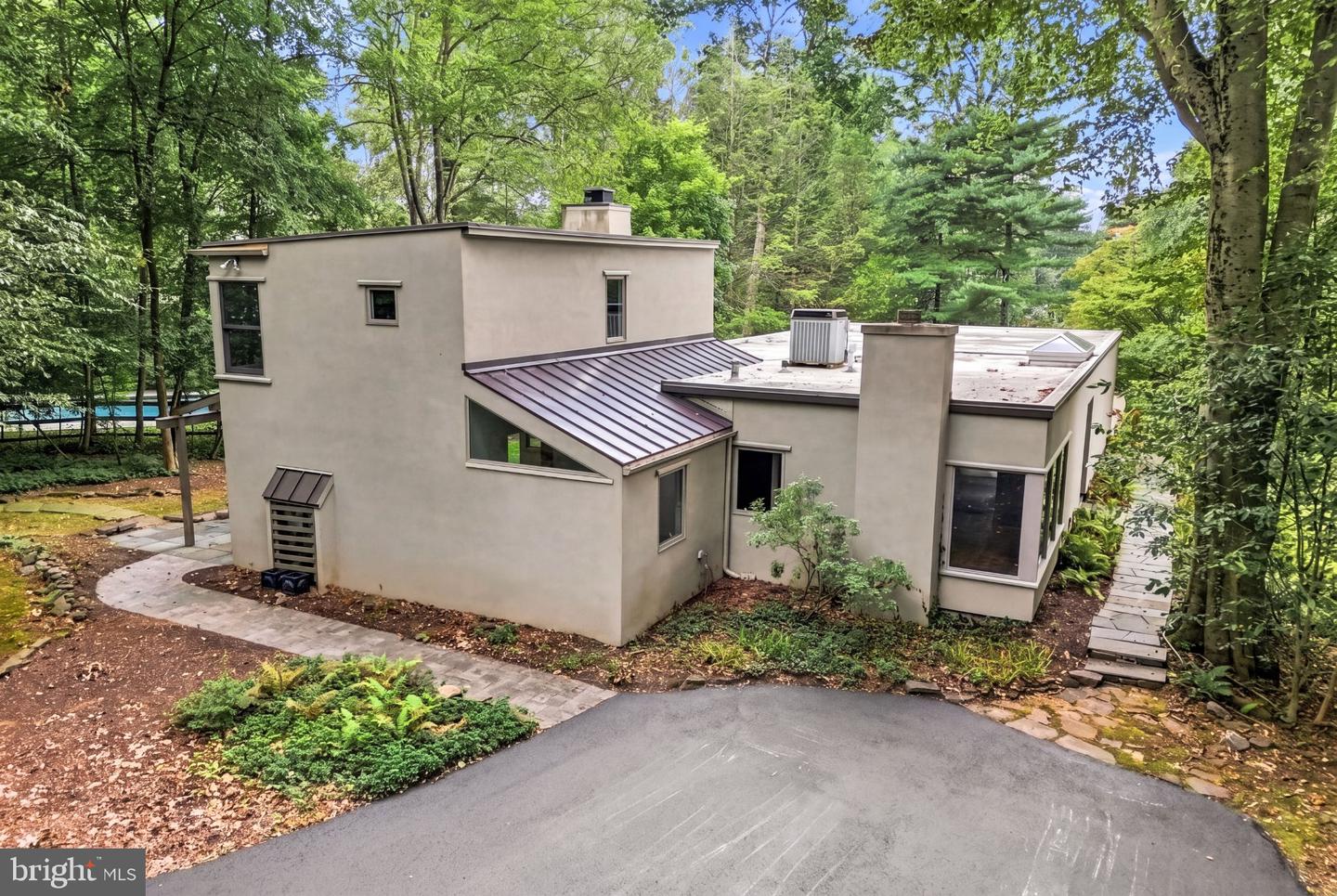 815 Black Rock Rd — photo