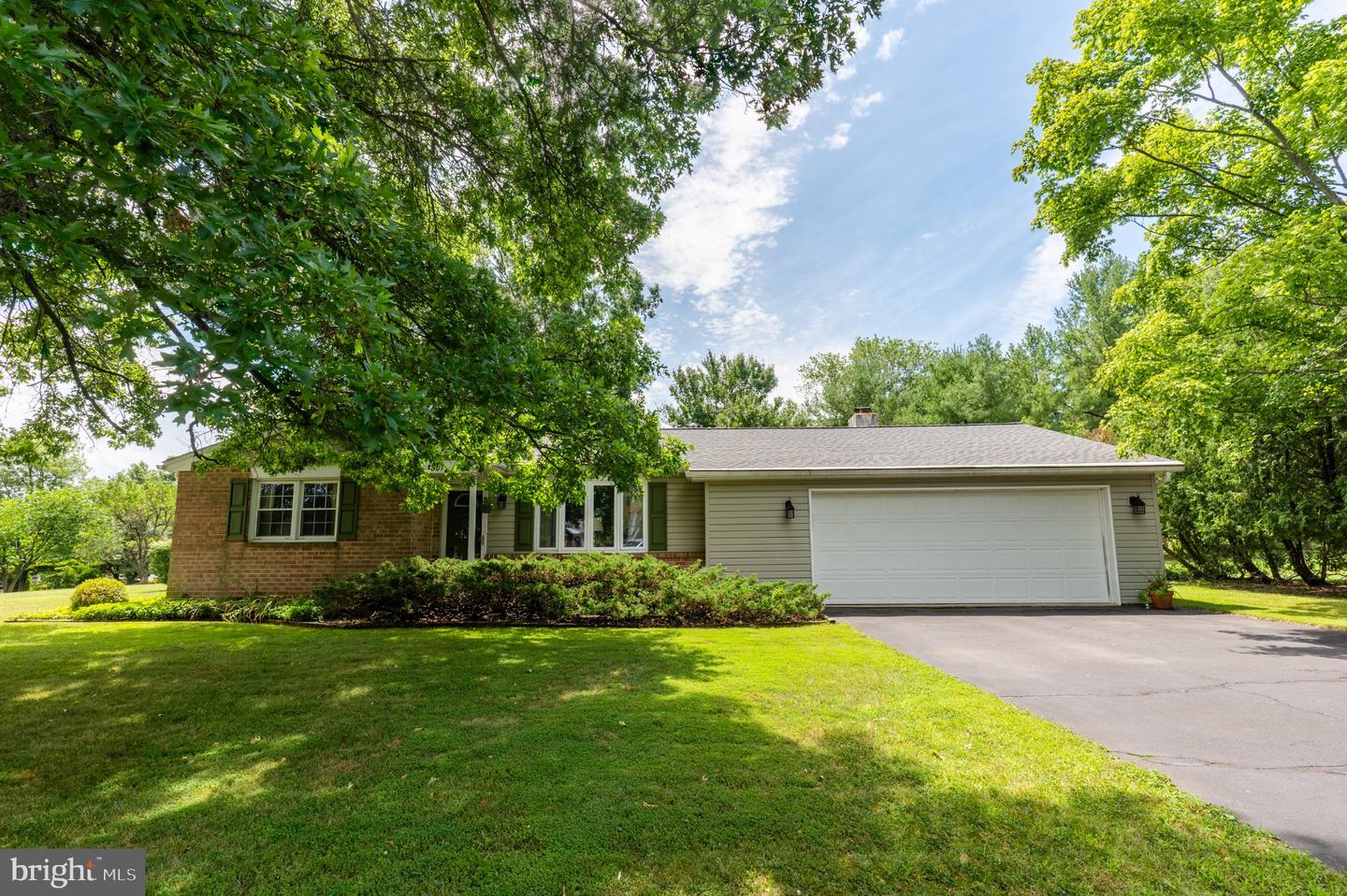 1507 Tennis Cir # — photo