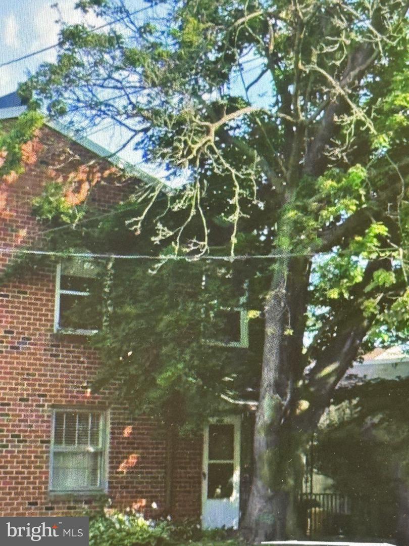 233-B 2nd Fl Roesch Ave #B — photo