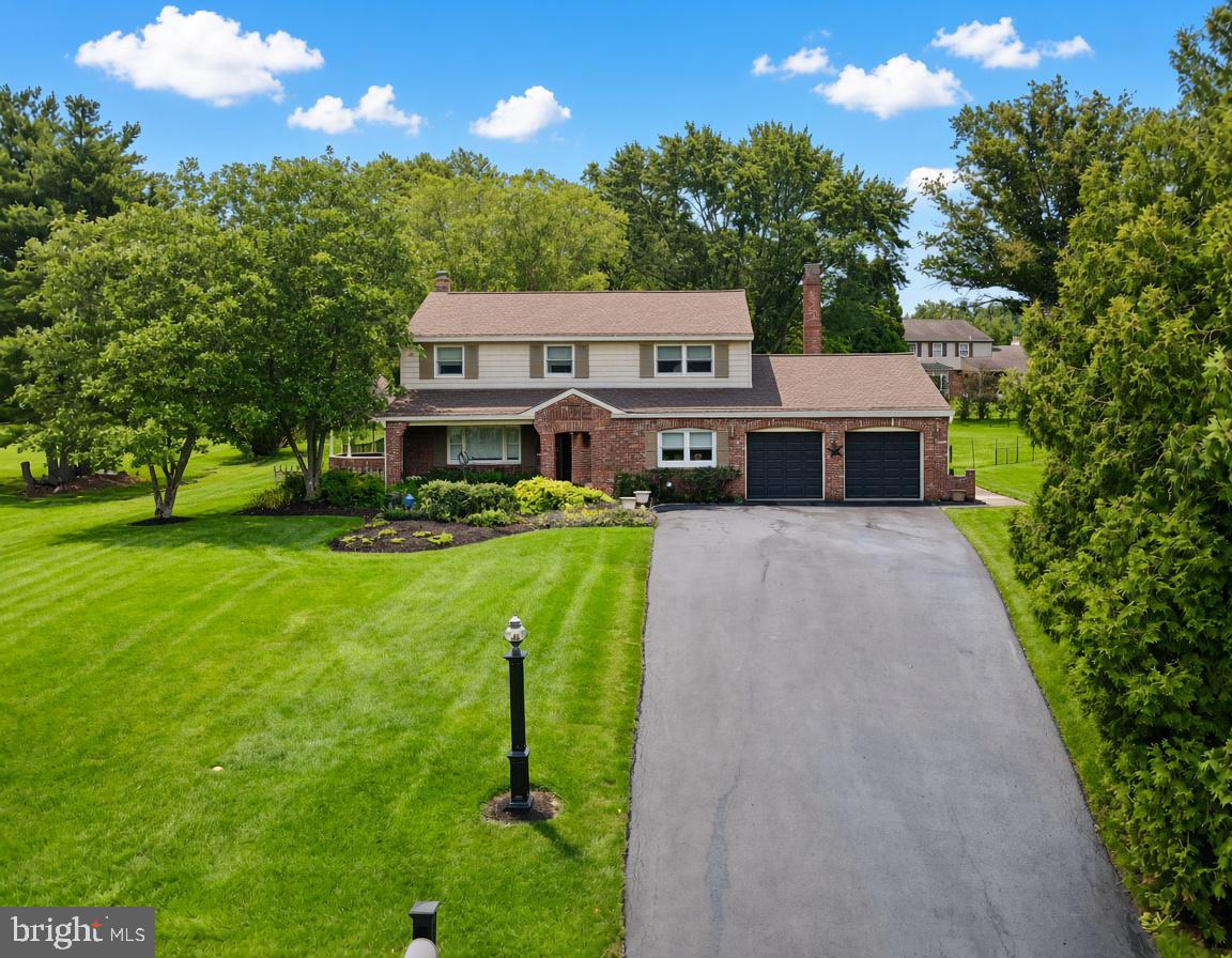 1035 Archer Ln # — photo