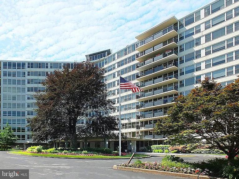 50 Belmont Ave #317 — photo