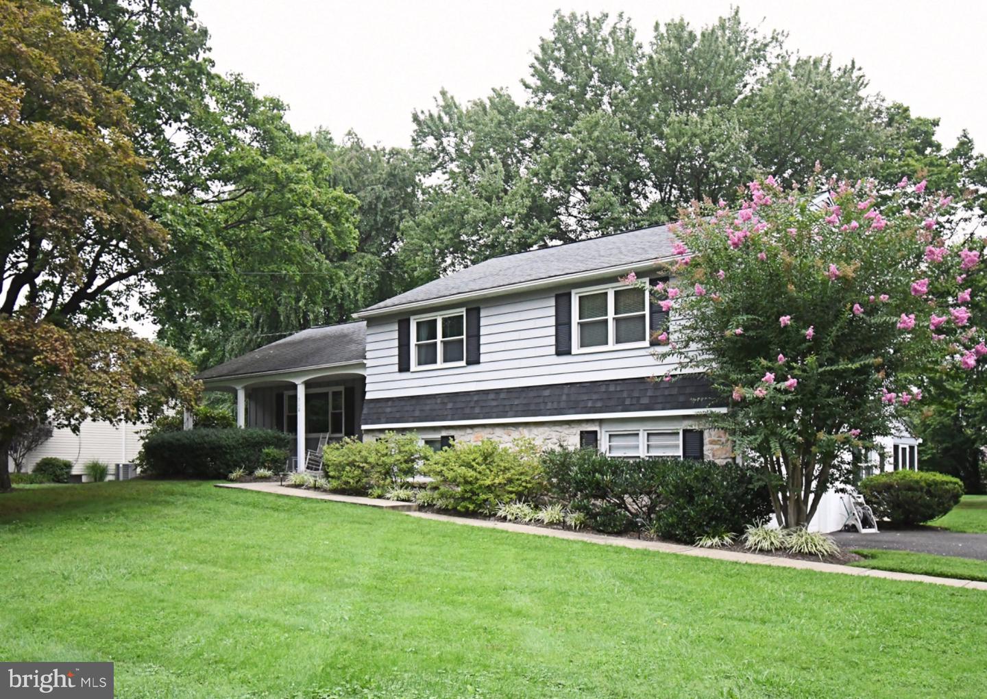 310 Tally Ho Dr — photo