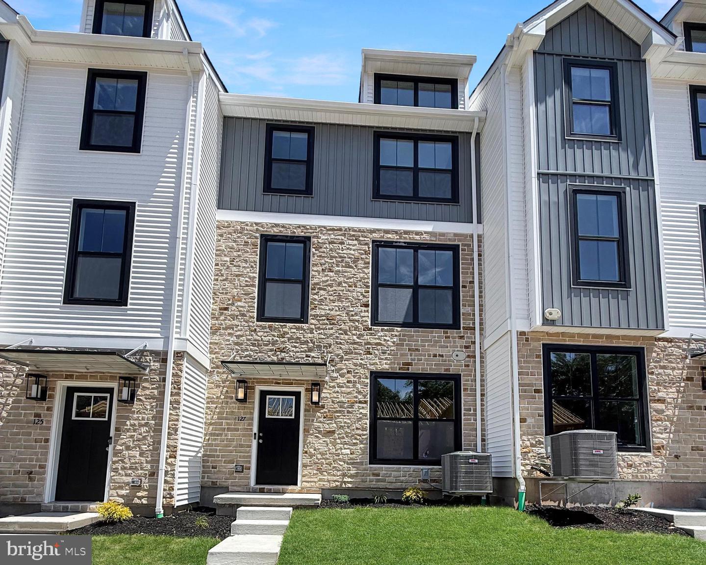 127 Cobblestone Dr #4-26 — photo