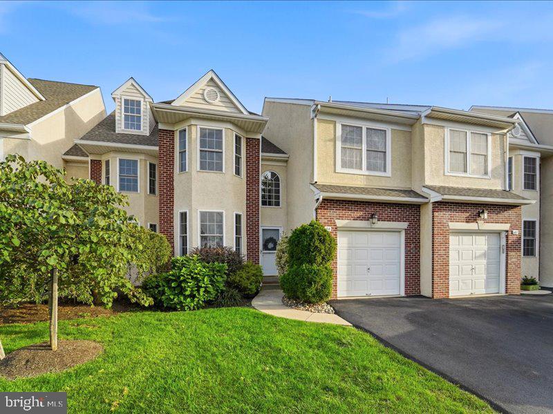 104 Durham Ct — photo