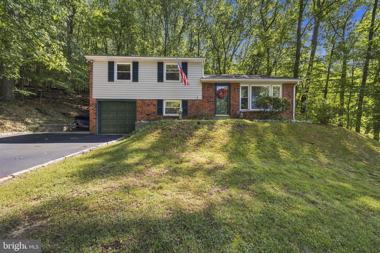 514 Forest Rd — photo