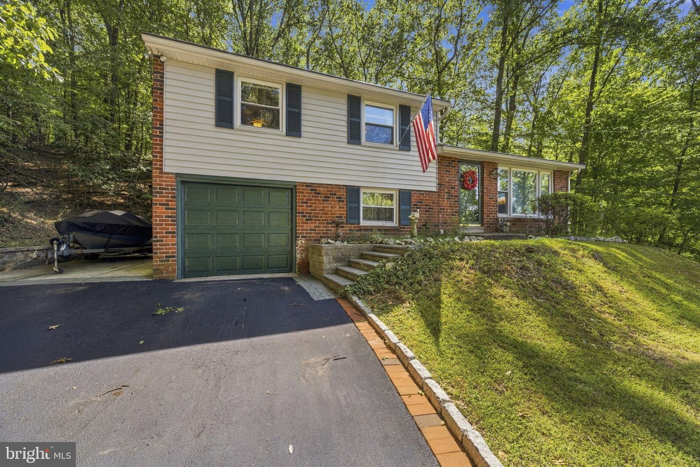 514 Forest Road, Wayne, PA 19087 — photo 2