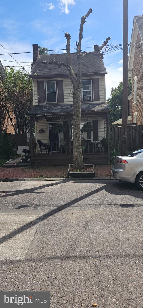 426 Walnut St — photo