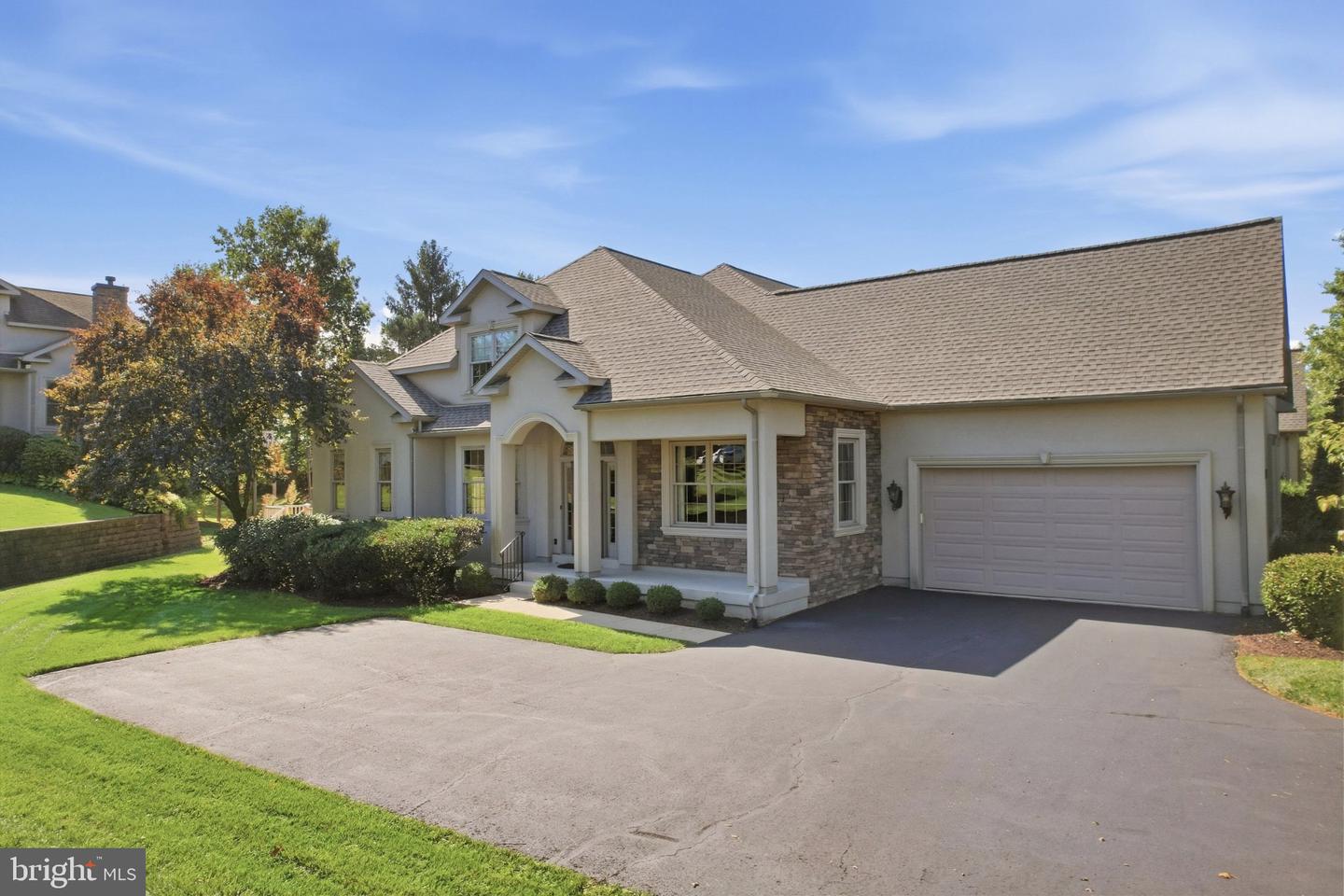 199 Country Club Dr — photo