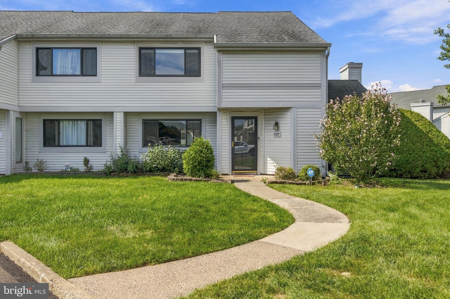 607 Freedom Cir #328 — photo