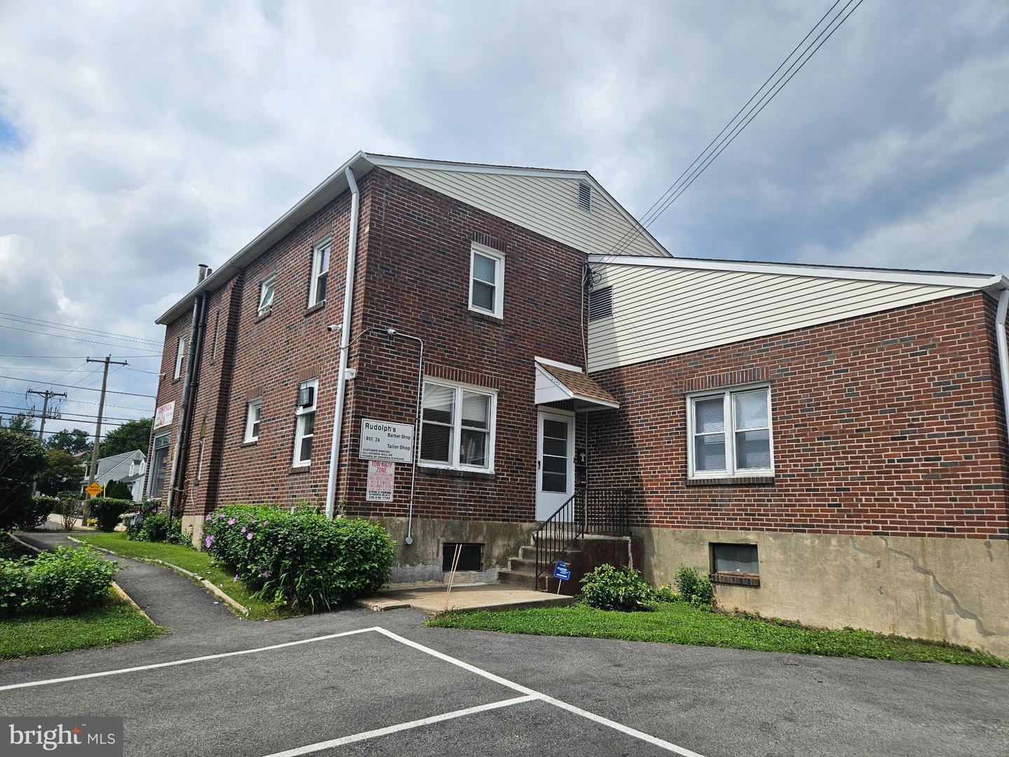 2761 Jenkintown Rd — photo