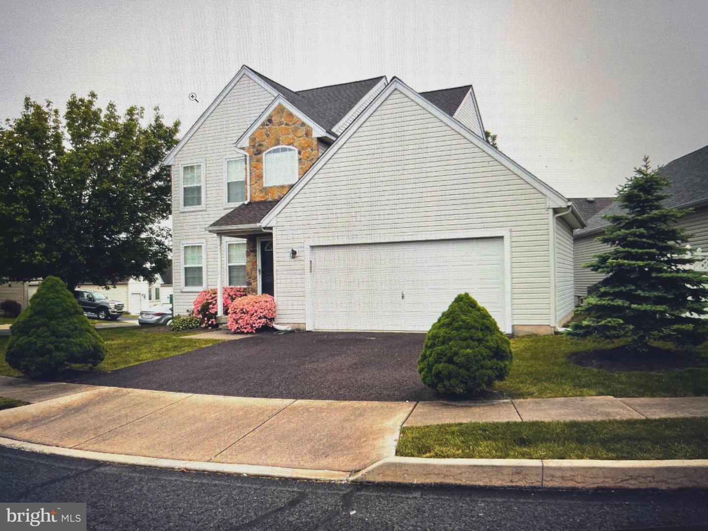 4 Glen Eagles Rd — photo