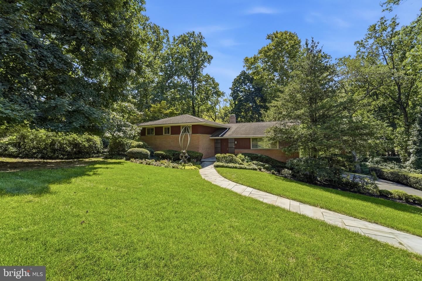 1200 Pheasant Rd — photo