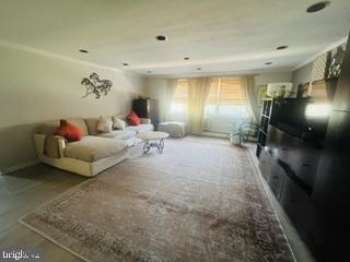 1334 Montgomery Ave #C2 — photo