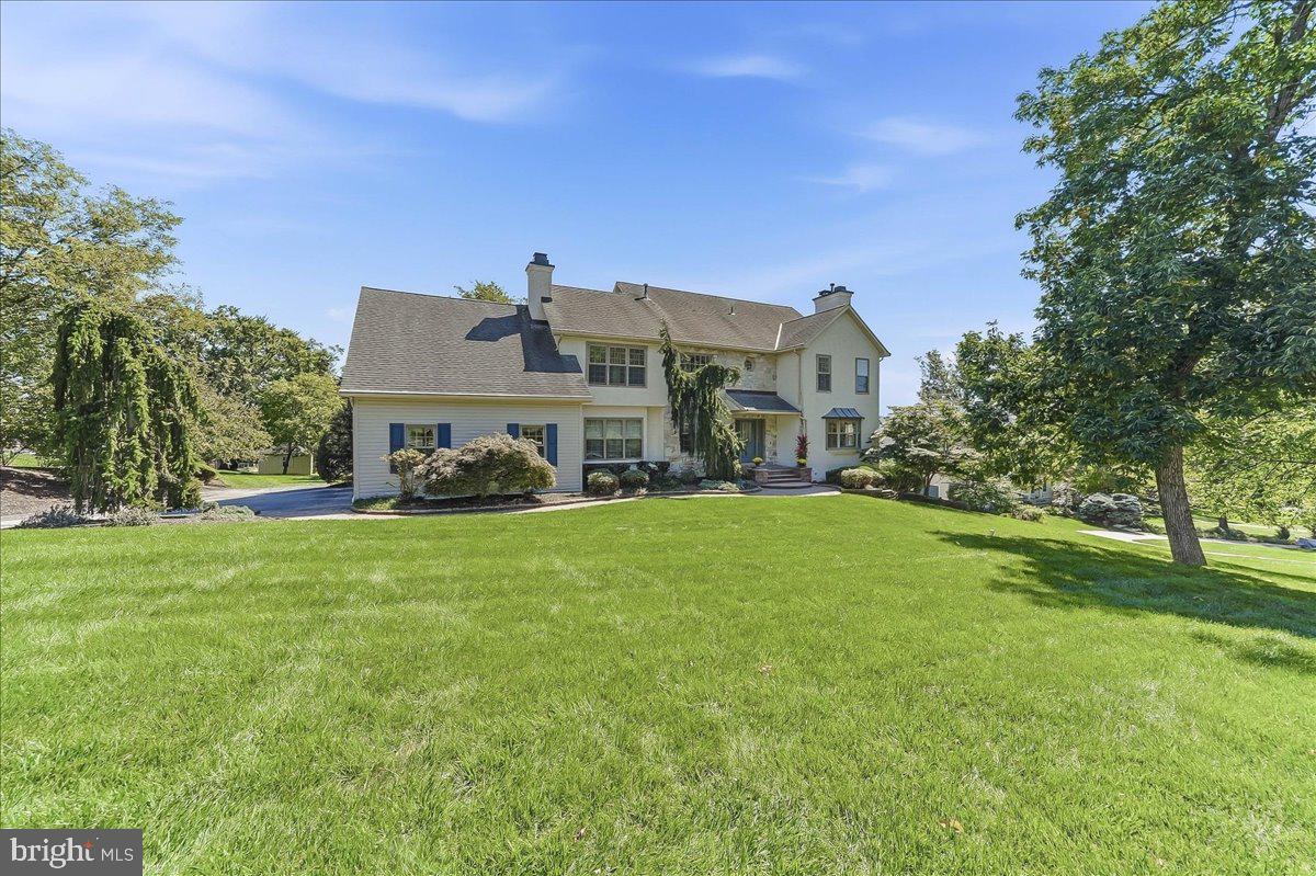 113 Summit Dr — photo