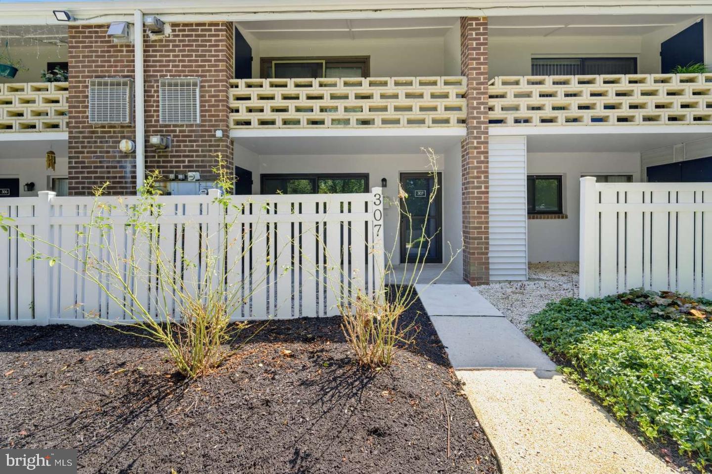 307 Stony Way #307 — photo