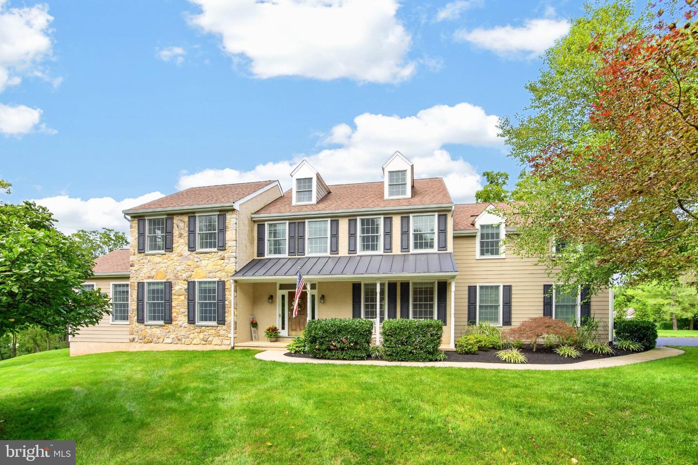 595 Old State Rd — photo
