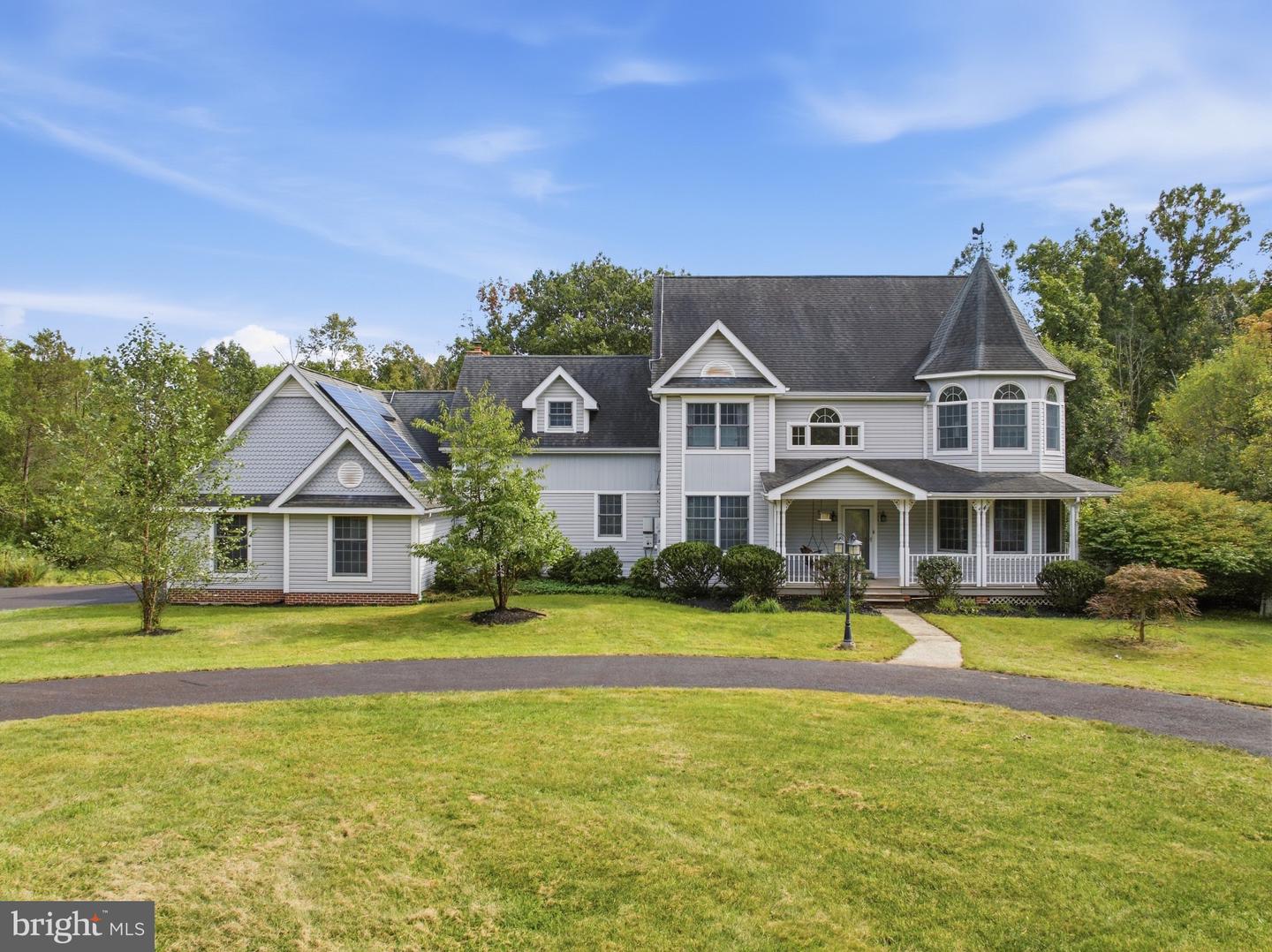 880 Cressman Rd — photo
